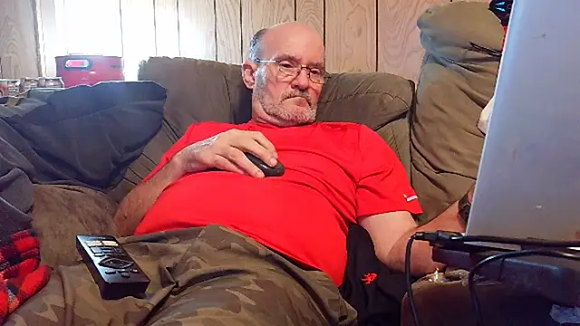 snickers1 (M grandpa) - to jerk off