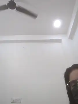 sushmita0 webcam