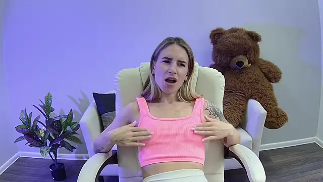 DeboraHorny webcam