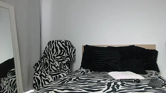 Layla23a webcam