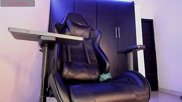 Liam_Mateo webcam