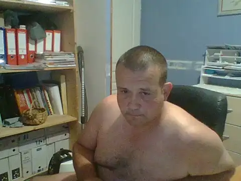 manubm03 live cam on StripChat