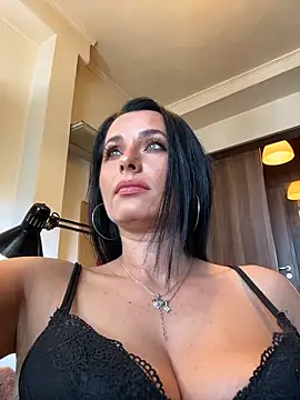 Hotmomcheckk_ webcam