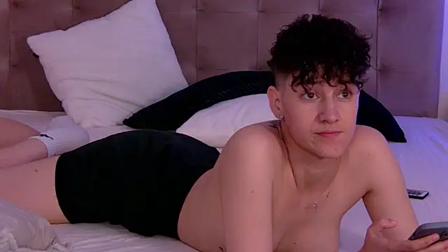 jessyadoryx (F young) - Happy birthday King 🤍