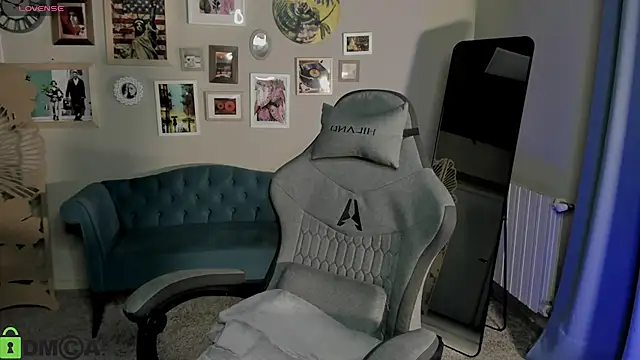 DianaRayyy webcam