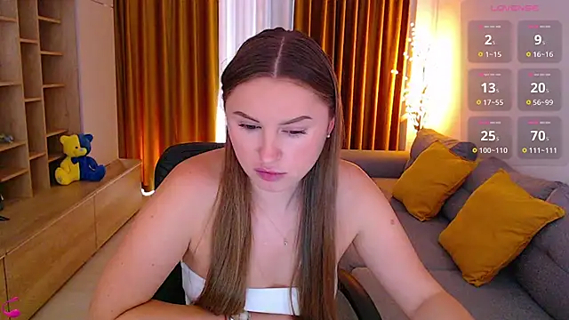 mia_bloomy webcam