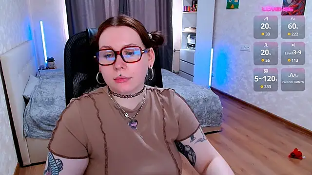 ur_geekgirl webcam