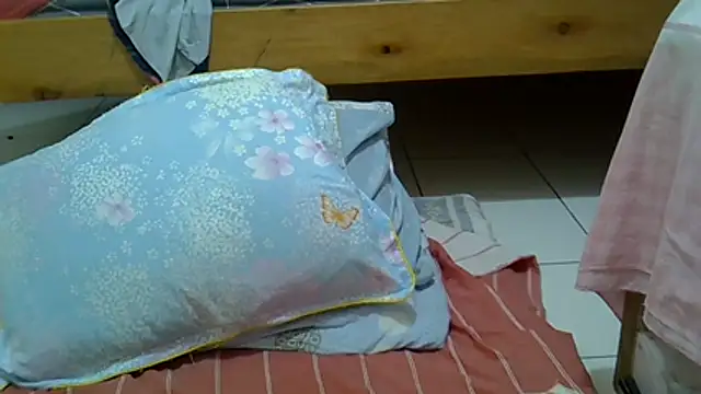pretty_brina webcam