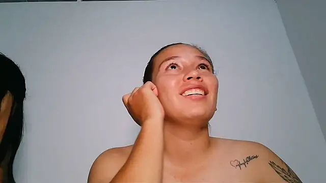 Molly_Lilly webcam