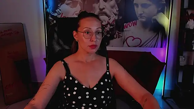 Charlotte_Hudson webcam