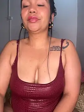 NoahJade webcam