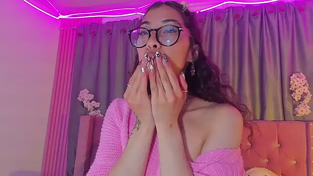 Sarah_Moon1 webcam