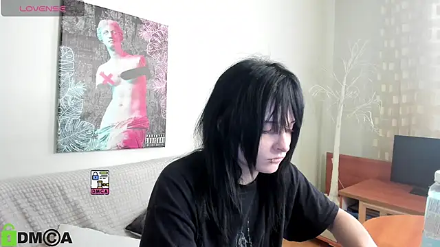 MillyMils webcam