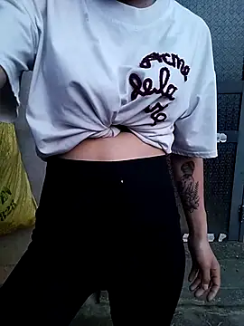 MiuMiu-Babyy webcam