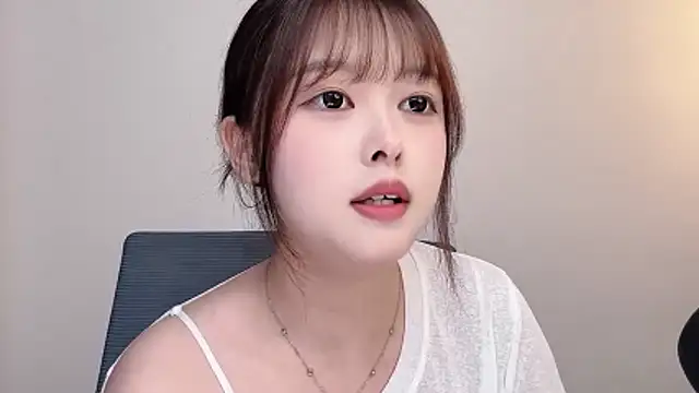 Winnie005 webcam