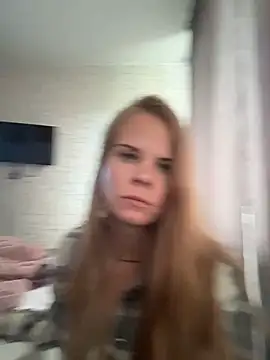 Mary_Mathews webcam
