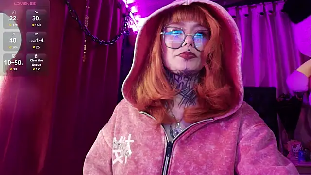 MelodyPrive live cam on StripChat