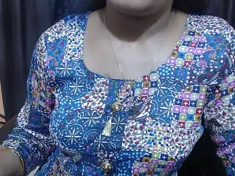 Kudi_Kiyara webcam