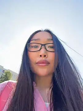 trytomakememoam webcam
