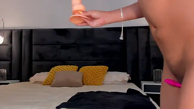 MelissaMoore_ webcam