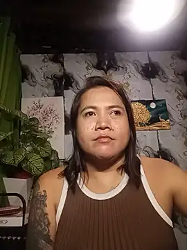 TabooSHOWgirl18 webcam
