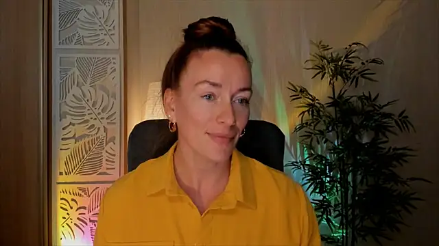 RebeccaMartinez webcam