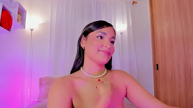 Aishapeyton_ webcam