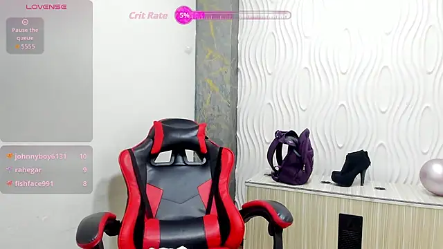 Chantalvedette webcam