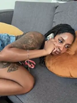 Your_Paris live sex cam