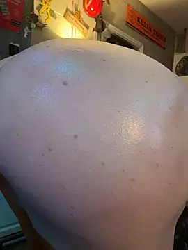 Twist_N_Tease webcam