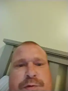 Bigdckcumgiver webcam