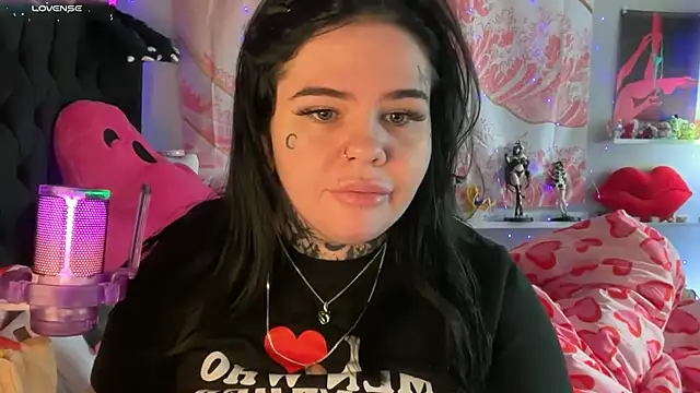 BigBootyHolly live webcam