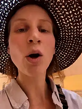 Julialexxxx webcam
