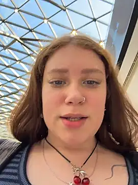 lucy-joy webcam