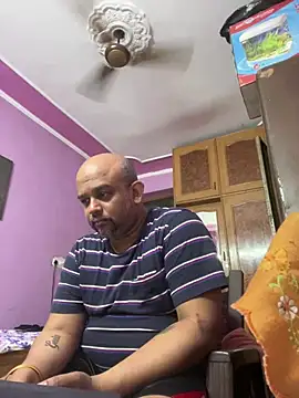 Dick_6inches_Delhi webcam