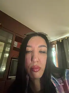 Naughtbaby_2025 webcam