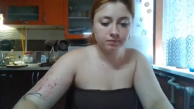 HottieLinaa live cam on StripChat