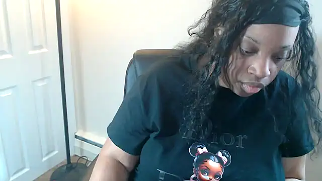 Sexymona1218 webcam