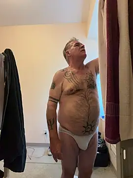 Caesar_Baxter webcam