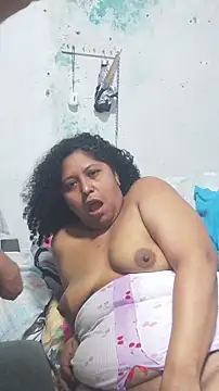 Isabel_and_Heckler live cam on StripChat