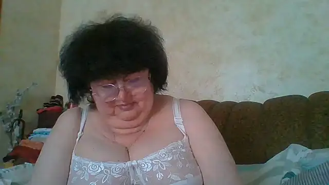 MilaSky5303 live cam on StripChat