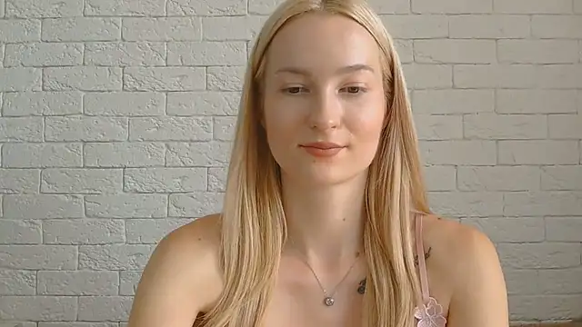 Alice_Sweet_01 live cam on StripChat
