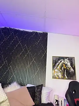 Bonnie_Rider live cam on StripChat