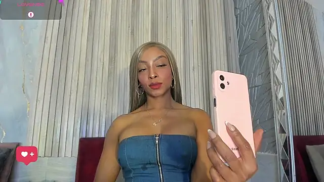 BriannaChelsea live cam on StripChat