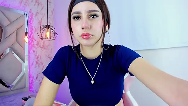 leri_rose_ live cam on StripChat