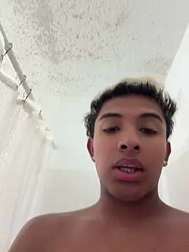 Ashleythelatinaa webcam