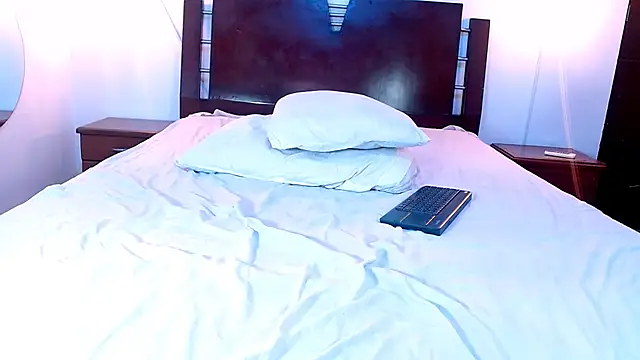 VelvetTemptation_ webcam