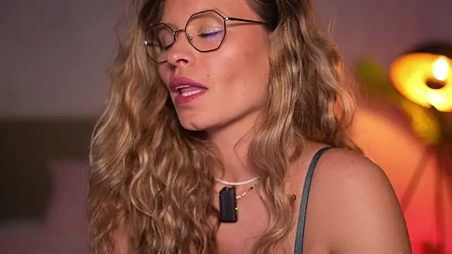 brandywhite - BrandyWhite's free webcam - UK Sex Cams