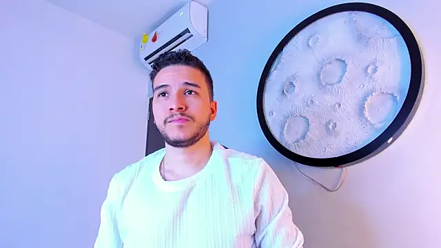 mike_257 webcam