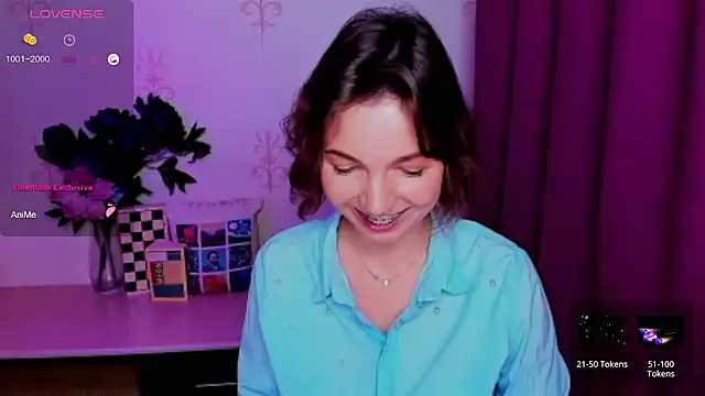 KindHazelHere_ live webcam